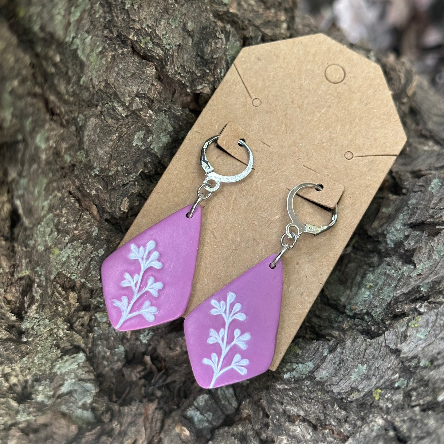 Stamped purple diamonds