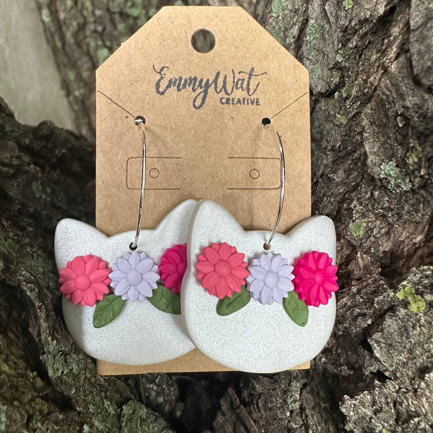 Pearl White Floral Cat