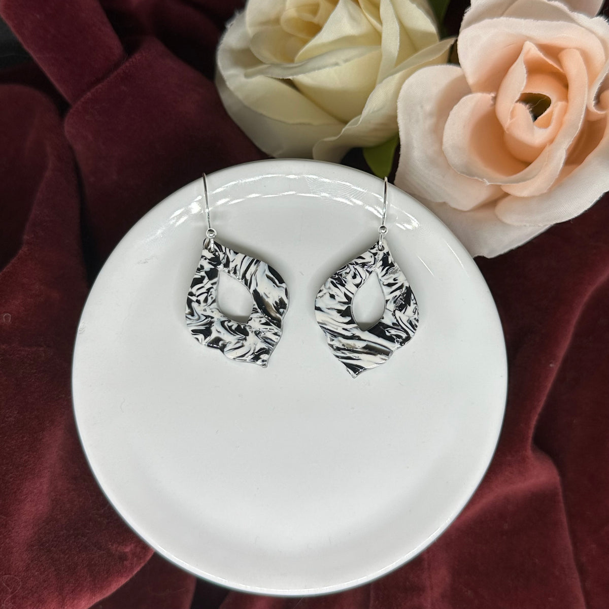 Black & White Marble Filigree Teardrop