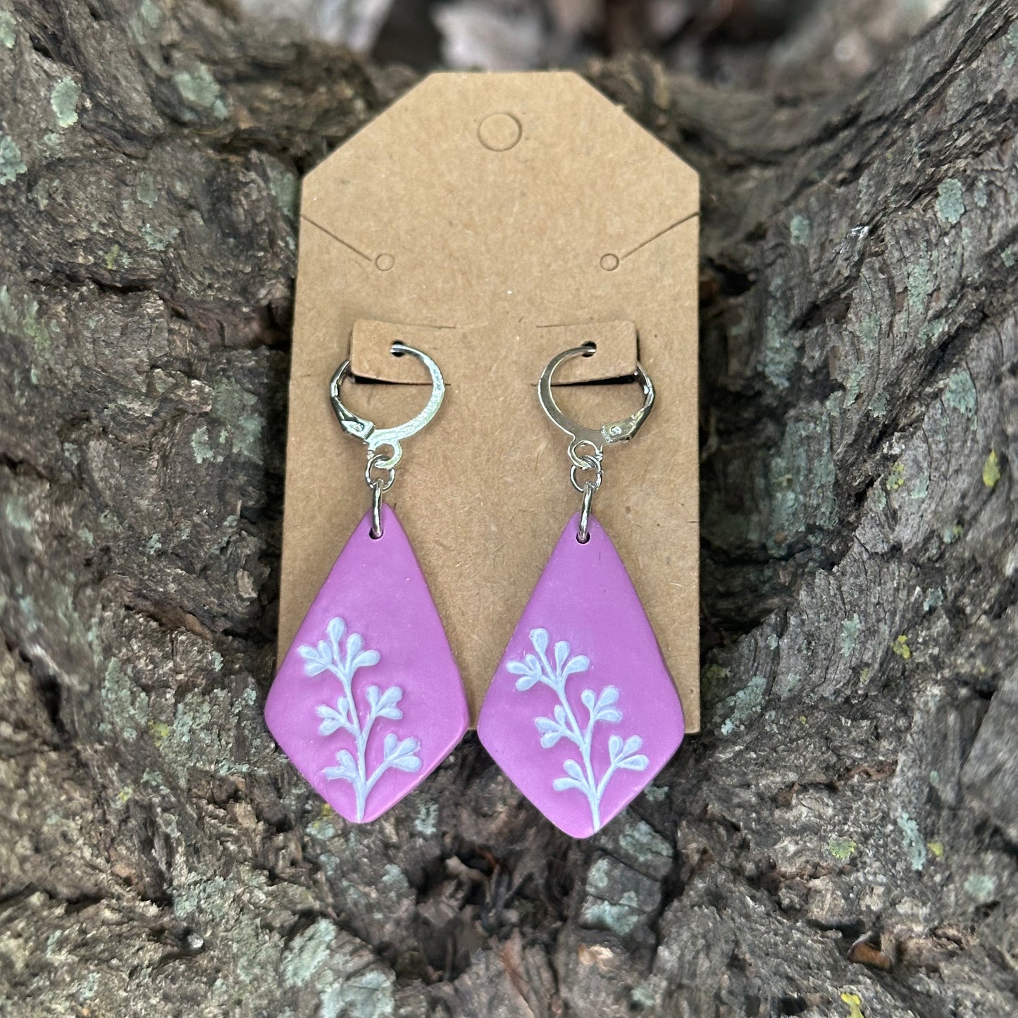 Stamped purple diamonds